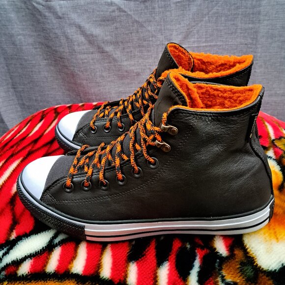 %Size 8.5 Men / 10.5 Women Converse All Star Mountain Club / A 39 main image 9